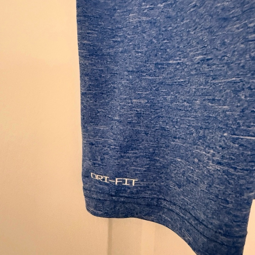 Nike Swim Dri-Fit Men's Heathered Blue Short Sleeve Tee Large EUC - Picture 3 of 6